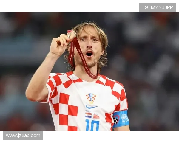 戈洛文再现风采助攻频频却因红牌遗憾下场的世界杯传奇之路